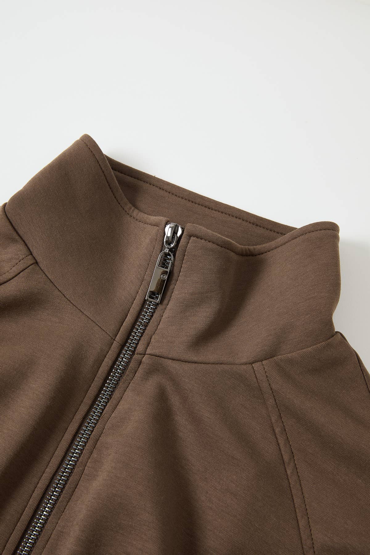 Pleated Sleeves Knit Jacket